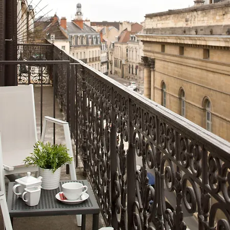 Des Ducs 3* דיז'ון