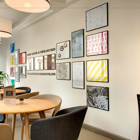 מלון Des Ducs דיז'ון